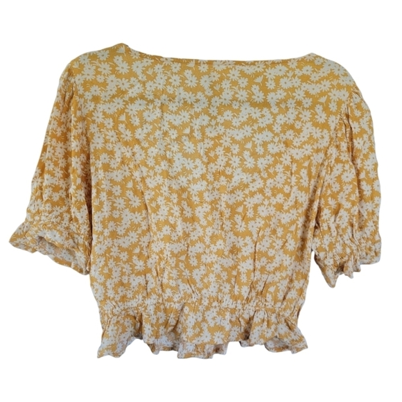 Nordstrom's Weekend Los Angeles Babydoll Crop Top Ditsy Floral Yellow Daisy Sz M - Picture 2 of 8